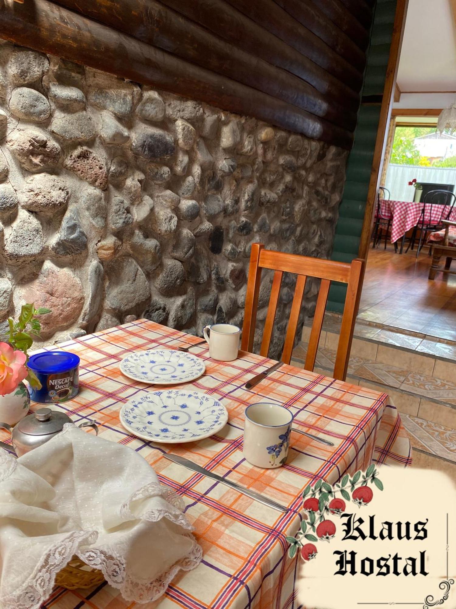 Hostal Klaus Pucon Bagian luar foto